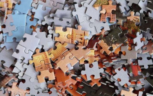 Jigsaw puzzle pieces